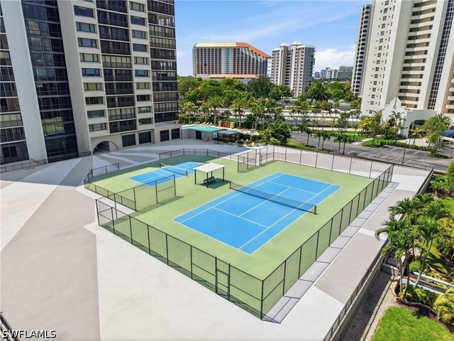 5601 Turtle Bay DR 302, Naples, FL 34108