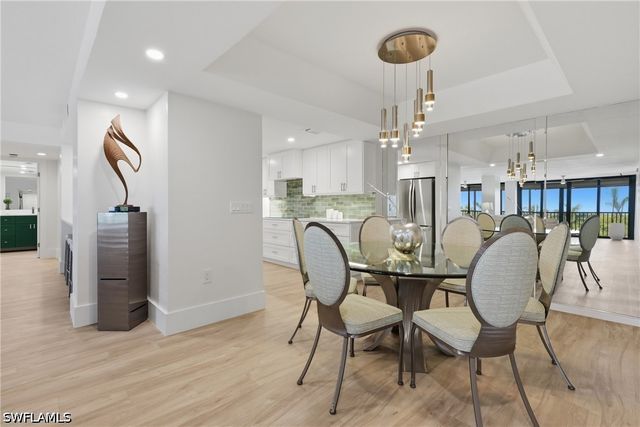 5601 Turtle Bay DR 302, Naples, FL 34108