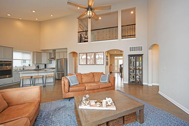 2489 Sierra Drive, Crescent Springs, KY 41017
