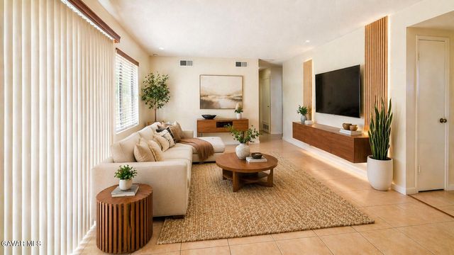 45409 Rodin Avenue, Lancaster, CA 93535