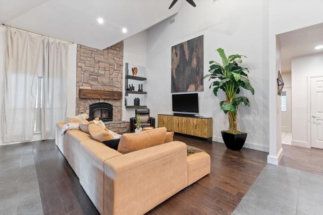 2711 Johnson Lane, Benton, AR 72019