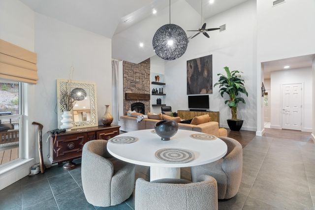 2711 Johnson Lane, Benton, AR 72019