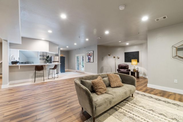 2711 Johnson Lane, Benton, AR 72019