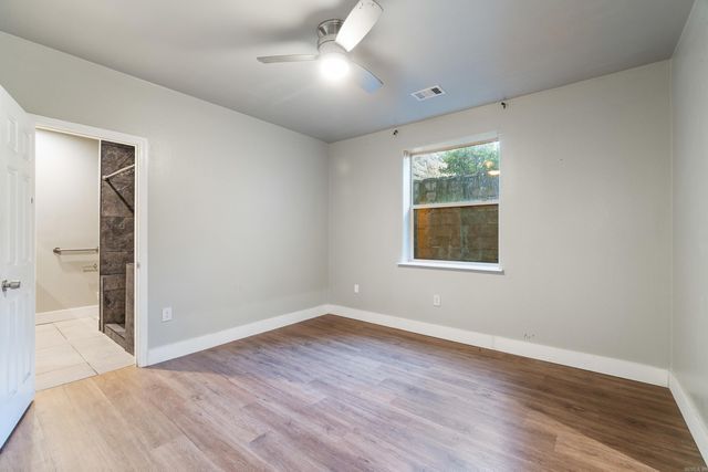 2711 Johnson Lane, Benton, AR 72019