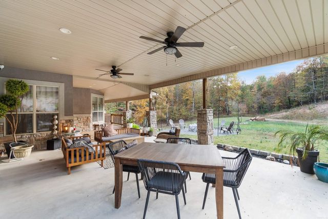 2711 Johnson Lane, Benton, AR 72019