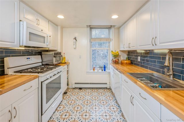 785 Warburton Avenue, Yonkers, NY 10701