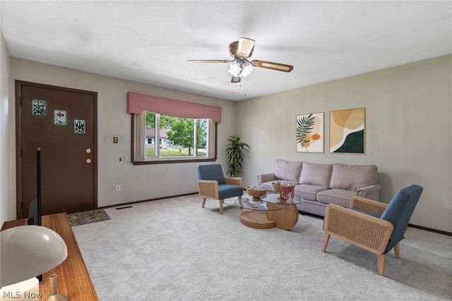 23300 Comstock Road, Bedford Heights, OH 44146