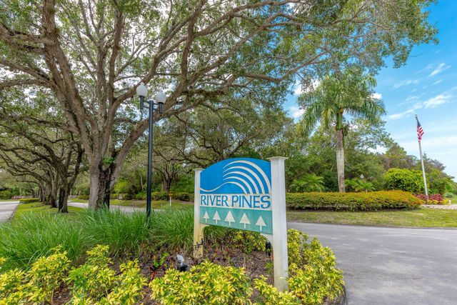 5962 SE Riverboat Drive 525, Stuart, FL 34997