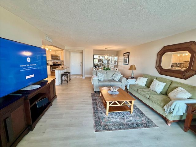 675 S GULFVIEW BOULEVARD 408, Clearwater, FL 33767