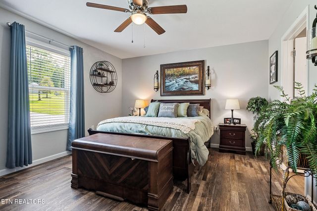 469 Ferry Bend Tr, Crossville, TN 38571