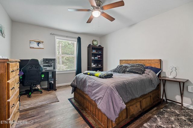 469 Ferry Bend Tr, Crossville, TN 38571