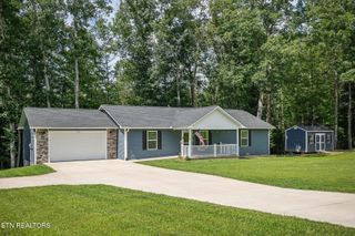 469 Ferry Bend Tr, Crossville, TN 38571