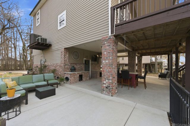 14467 Cabell St, Denham Springs, LA 70726