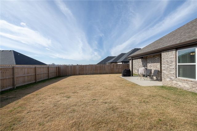 1105 Winifred Avenue, Lowell, AR 72745