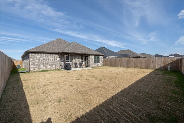 1105 Winifred Avenue, Lowell, AR 72745