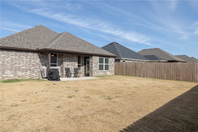 1105 Winifred Avenue, Lowell, AR 72745