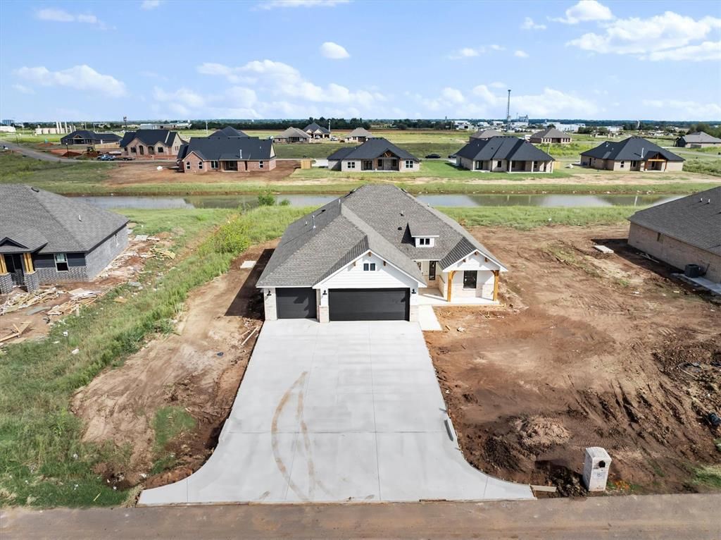 8595 Kayce Street, El Reno, OK 73036