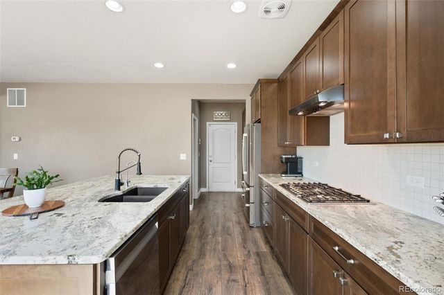 25084 E Pinewood Place, Aurora, CO 80016