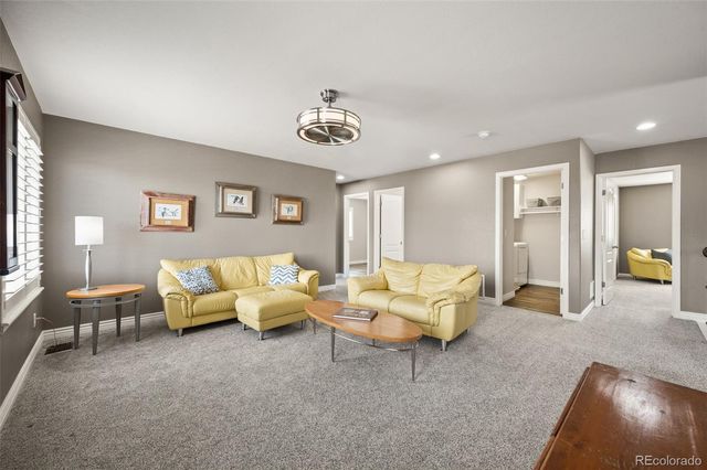 25084 E Pinewood Place, Aurora, CO 80016