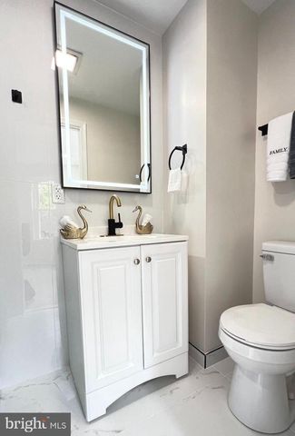 4216 VERMONT AVE, Baltimore, MD 21229