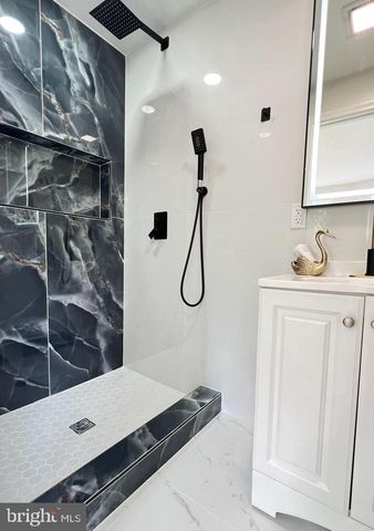 4216 VERMONT AVE, Baltimore, MD 21229