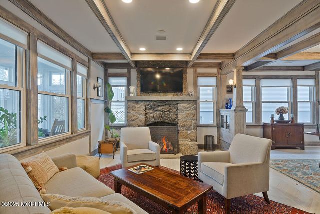 25 Shrewsbury Avenue, Highlands, NJ 07732