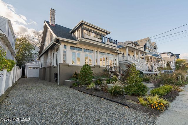 25 Shrewsbury Avenue, Highlands, NJ 07732