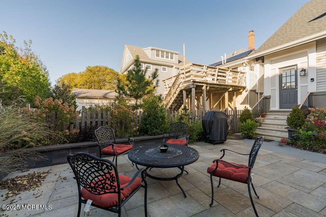 25 Shrewsbury Avenue, Highlands, NJ 07732