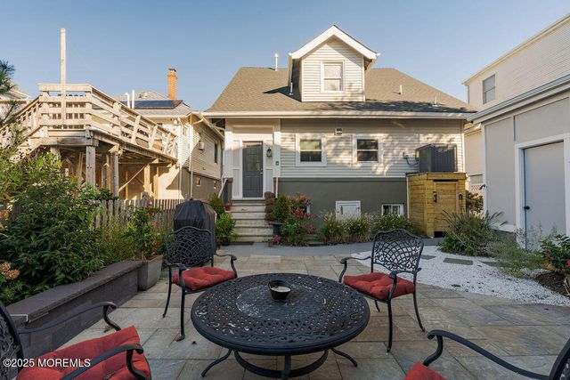 25 Shrewsbury Avenue, Highlands, NJ 07732