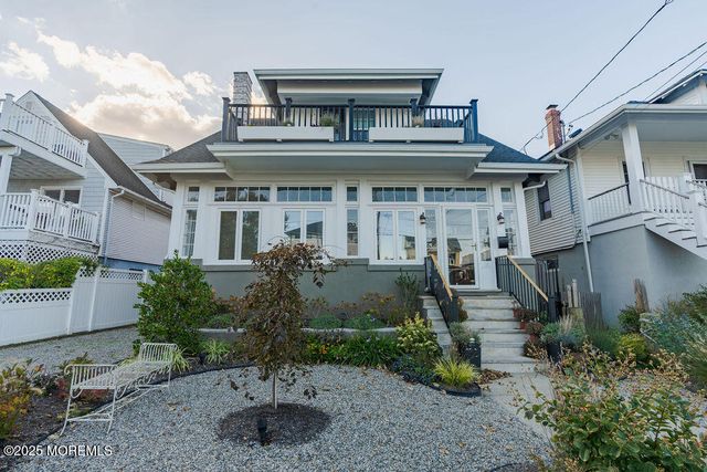 25 Shrewsbury Avenue, Highlands, NJ 07732