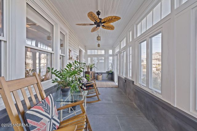25 Shrewsbury Avenue, Highlands, NJ 07732