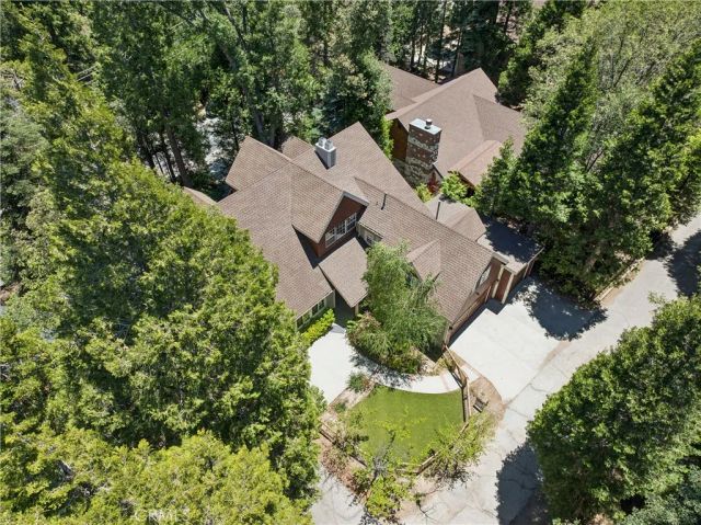 28637 Shenandoah, Lake Arrowhead, CA 92352