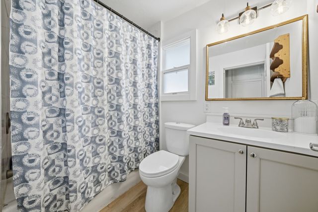 3814 Columbia Street, Des Moines, IA 50313