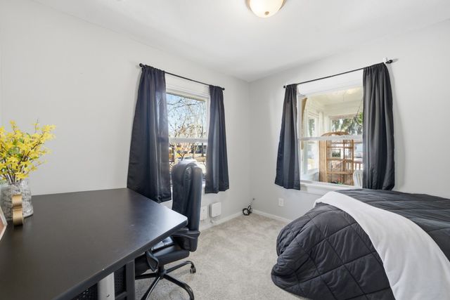 3814 Columbia Street, Des Moines, IA 50313