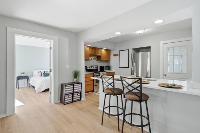 3814 Columbia Street, Des Moines, IA 50313