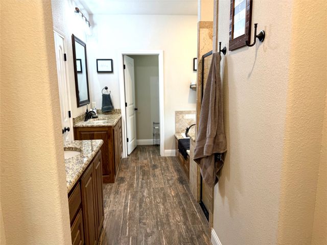 1025 Tex Lane, Springtown, TX 76082