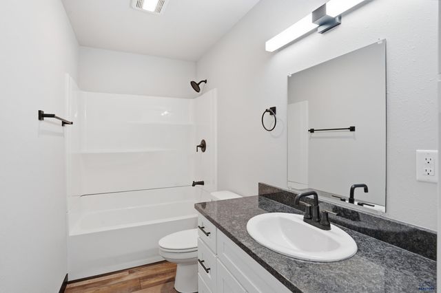 10127 REMINGTON ST, Summerset, SD 57718