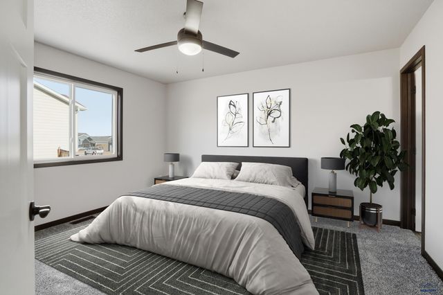 10127 REMINGTON ST, Summerset, SD 57718