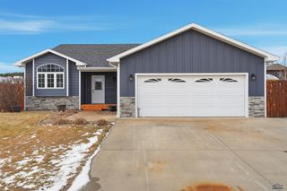 10127 REMINGTON ST, Summerset, SD 57718