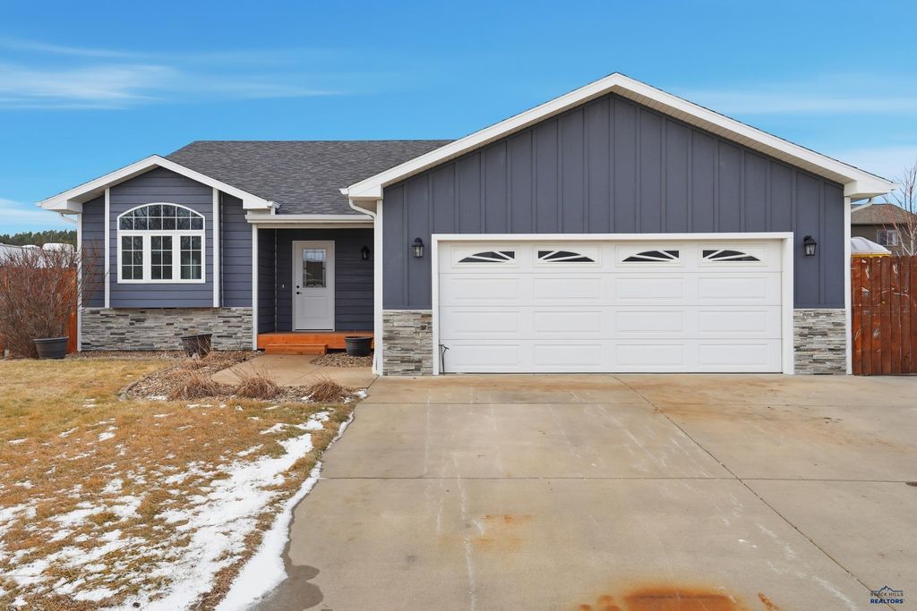 10127 REMINGTON ST, Summerset, SD 57718