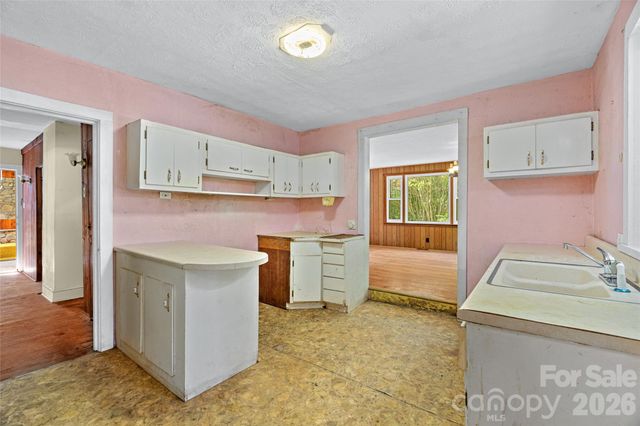 48 & 49 Cedar Mountain Road, Asheville, NC 28803
