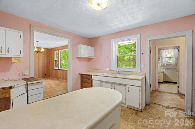 48 & 49 Cedar Mountain Road, Asheville, NC 28803