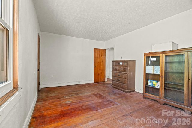 48 & 49 Cedar Mountain Road, Asheville, NC 28803