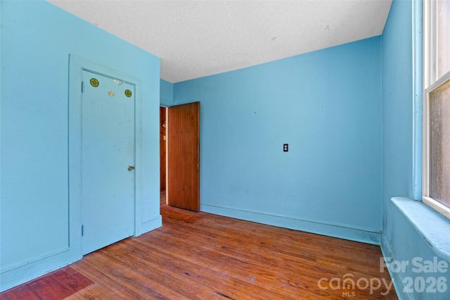 48 & 49 Cedar Mountain Road, Asheville, NC 28803