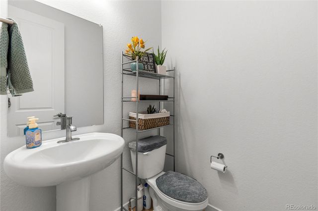 8461 Ordway Drive, Littleton, CO 80125