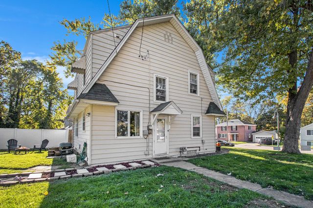 432 N Riverview Drive, Parchment City, MI 49004