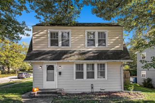 432 N Riverview Drive, Parchment City, MI 49004