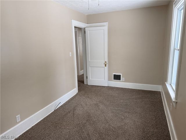 980 W Laclede Avenue, Youngstown, OH 44511