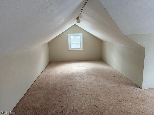 980 W Laclede Avenue, Youngstown, OH 44511