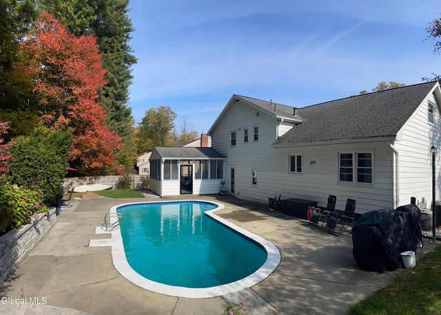 23 Northcrest Drive, Clifton Park, NY 12065